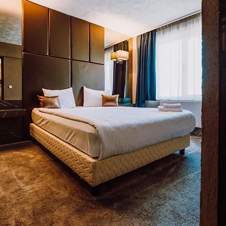 Hotel Ciao Targu Mures Exterior photo