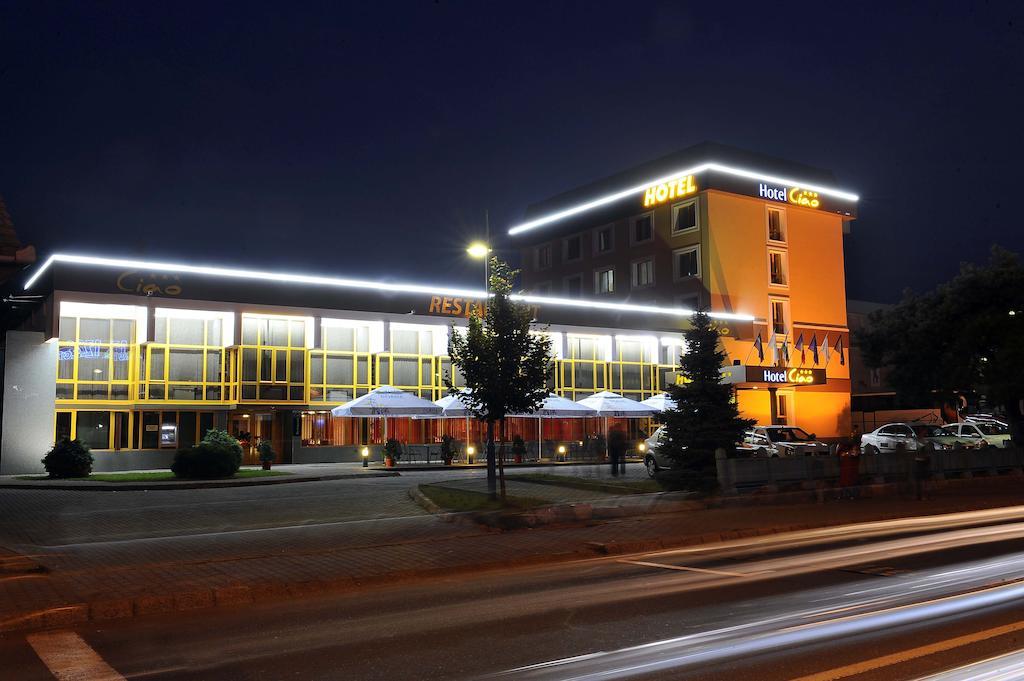 Hotel Ciao Targu Mures Exterior photo