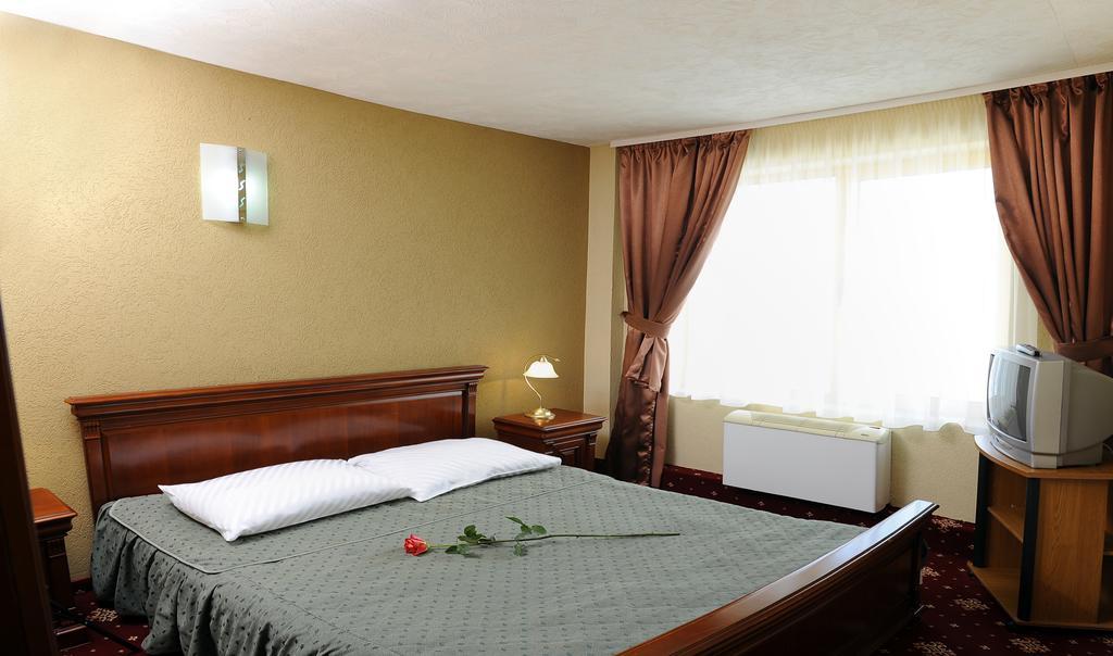 Hotel Ciao Targu Mures Exterior photo