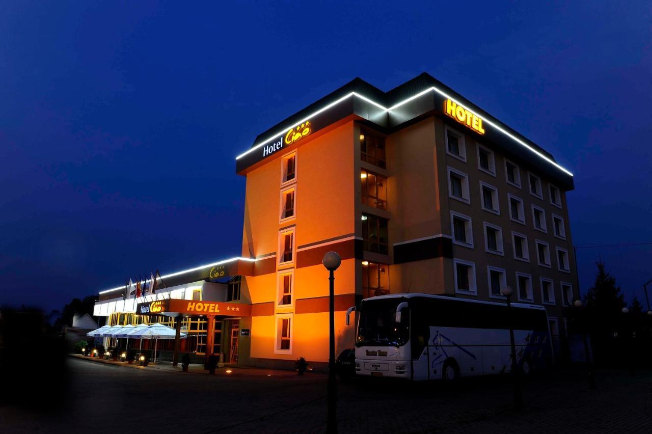 Hotel Ciao Targu Mures Exterior photo